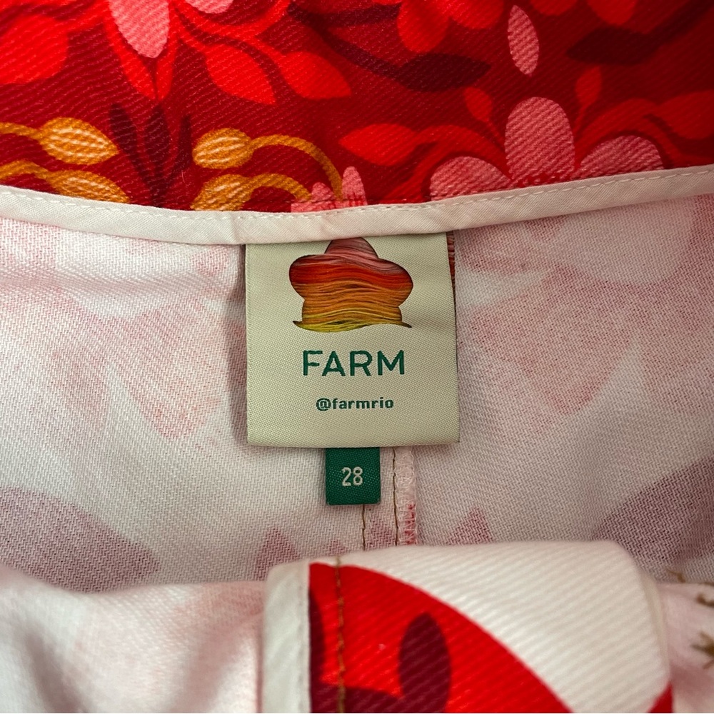 Farm Rio Romantic Orchard Floral Red Women's Shorts - Picture 3 of 8